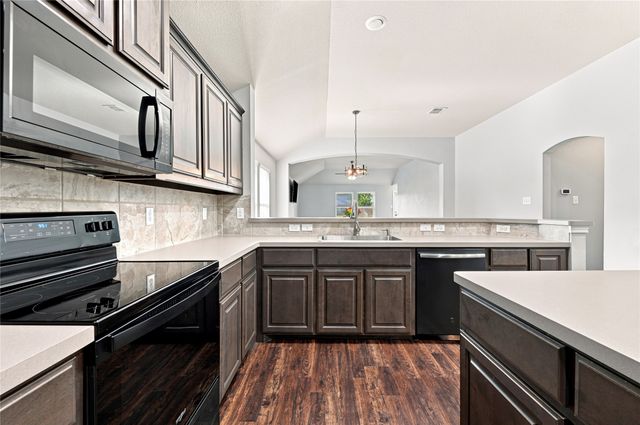 1558 Nottingham Drive, Lancaster, TX 75134