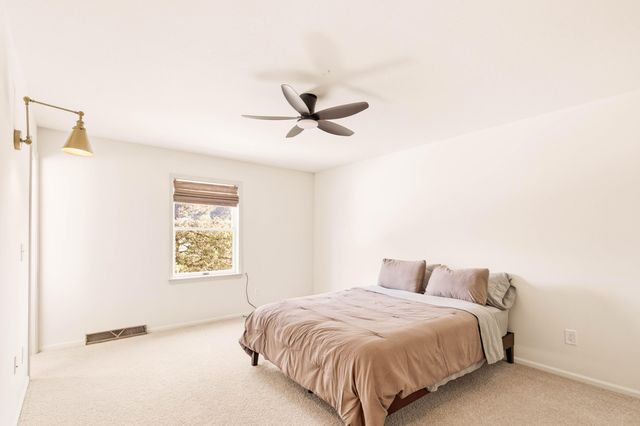 5121 N ROUTE E, Columbia, MO 65202