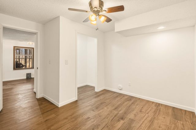 5121 N ROUTE E, Columbia, MO 65202