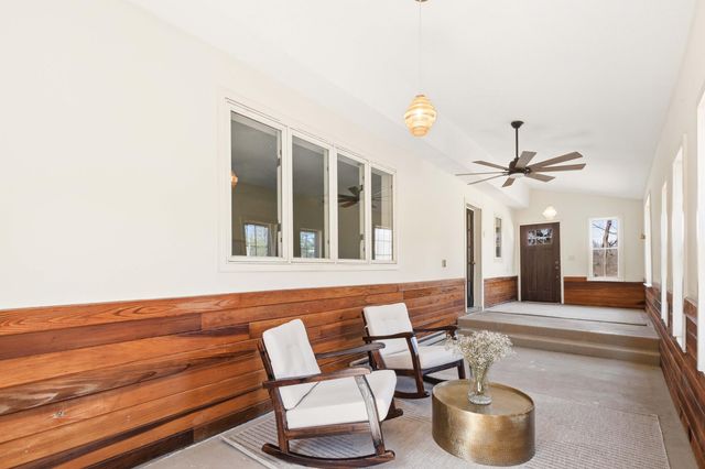 5121 N ROUTE E, Columbia, MO 65202