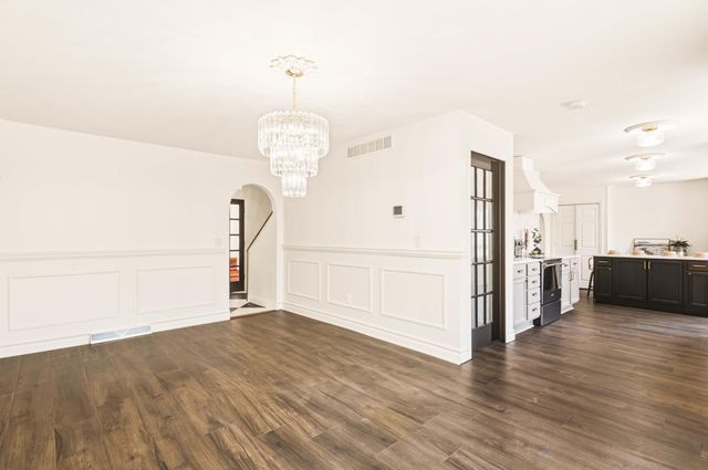 5121 N ROUTE E, Columbia, MO 65202