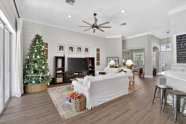 4423 MERRICK RUN LANE, Valrico, FL 33596