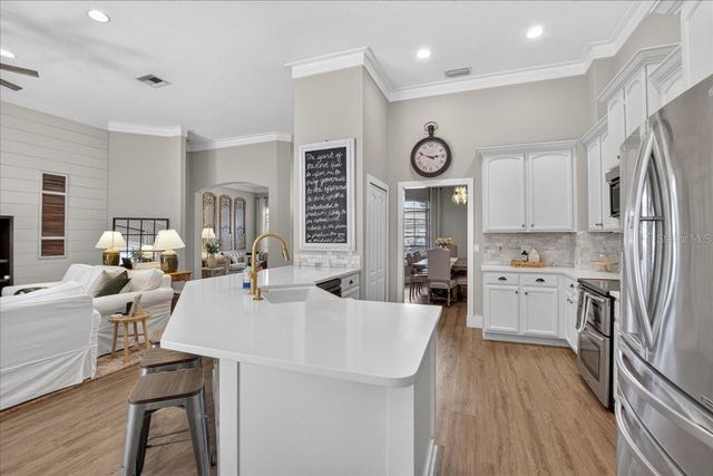 4423 MERRICK RUN LANE, Valrico, FL 33596