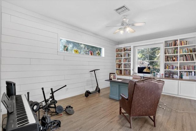 4423 MERRICK RUN LANE, Valrico, FL 33596