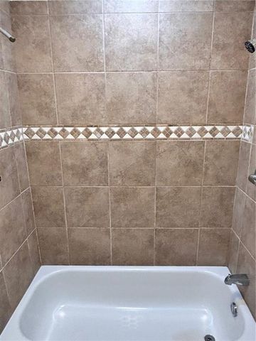 4577 Emerald E Drive, Mobile, AL 36619