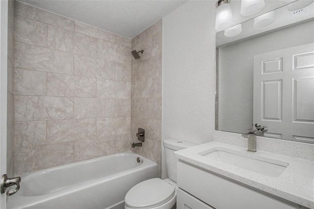6197 NW 61ST STREET, Ocala, FL 34482