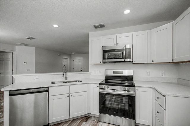 6197 NW 61ST STREET, Ocala, FL 34482