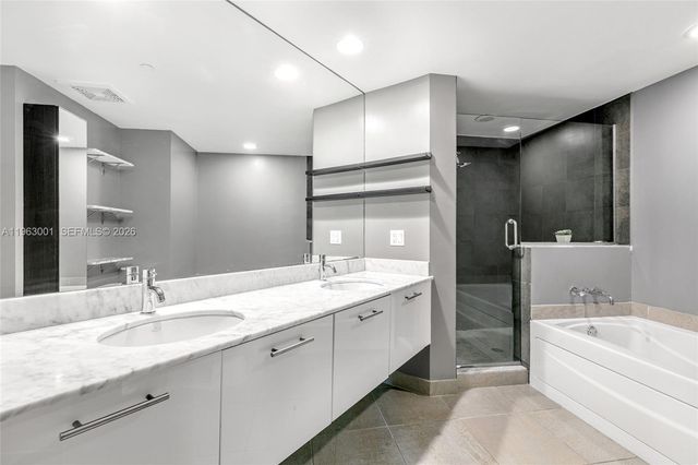 55 SE 6th St 3101, Miami, FL 33131