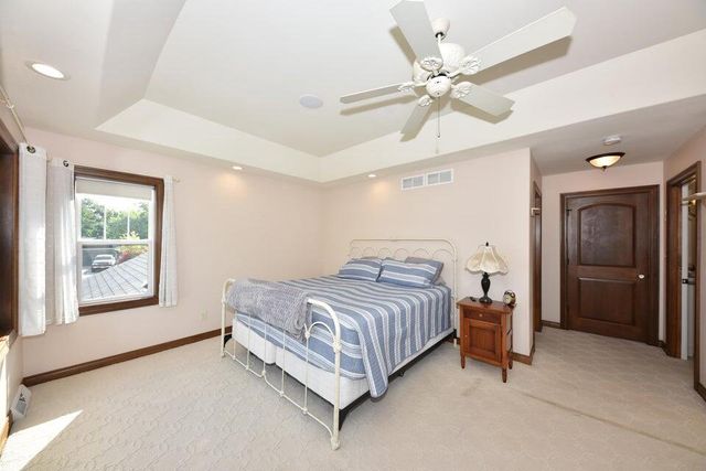 W269N2762 Lelah AVENUE, Pewaukee, WI 53072