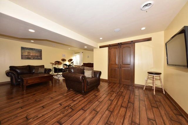 W269N2762 Lelah AVENUE, Pewaukee, WI 53072