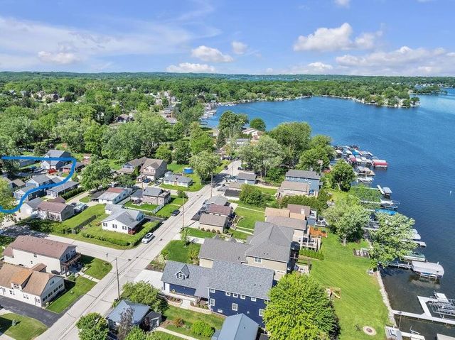 W269N2762 Lelah AVENUE, Pewaukee, WI 53072