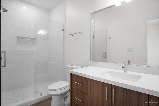 608 N Onyx Avenue 2, Edinburg, TX 78541