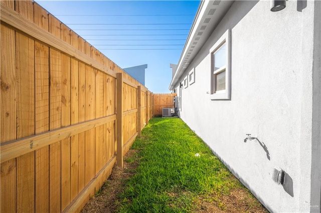 608 N Onyx Avenue 2, Edinburg, TX 78541