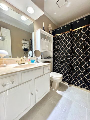 324 Northwind Dr, Hopkinsville, KY 42240