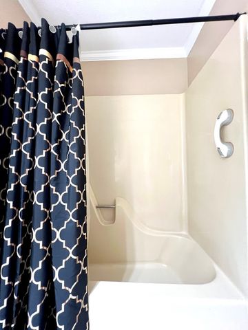 324 Northwind Dr, Hopkinsville, KY 42240