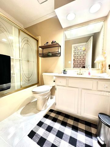 324 Northwind Dr, Hopkinsville, KY 42240