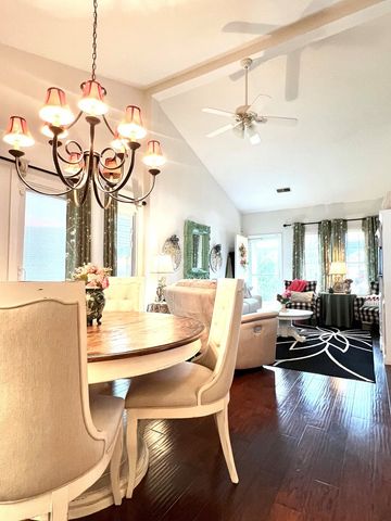 324 Northwind Dr, Hopkinsville, KY 42240