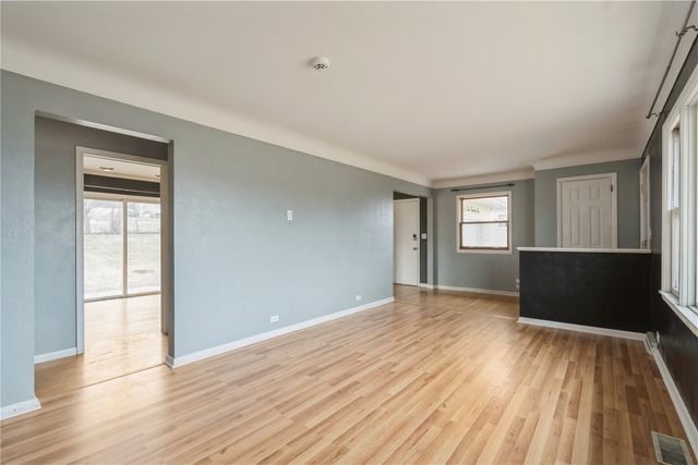 3221 Sue Lane NW, Cedar Rapids, IA 52405