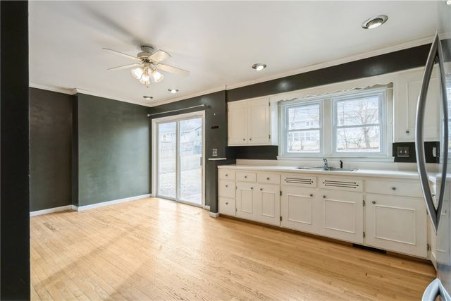 3221 Sue Lane NW, Cedar Rapids, IA 52405