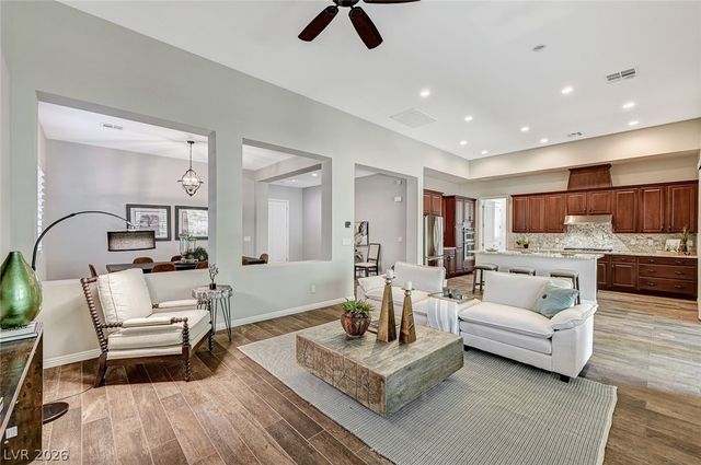 6803 Regency Crest Avenue, Las Vegas, NV 89148