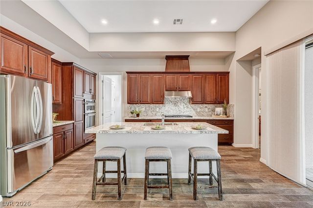 6803 Regency Crest Avenue, Las Vegas, NV 89148