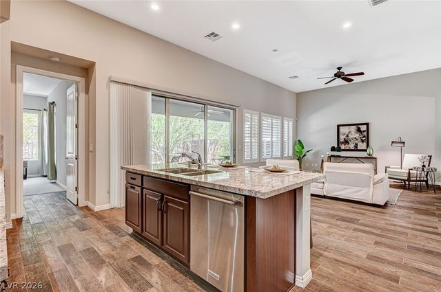 6803 Regency Crest Avenue, Las Vegas, NV 89148