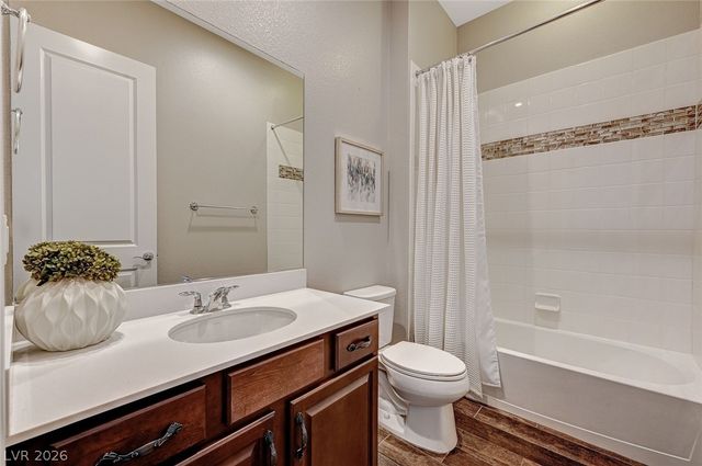 6803 Regency Crest Avenue, Las Vegas, NV 89148