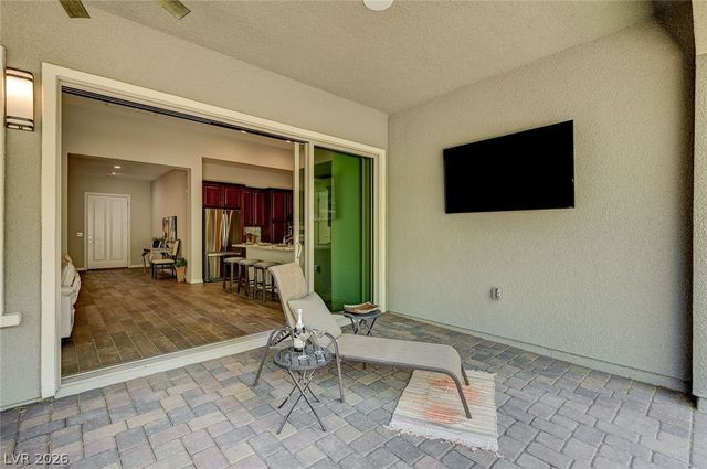 6803 Regency Crest Avenue, Las Vegas, NV 89148