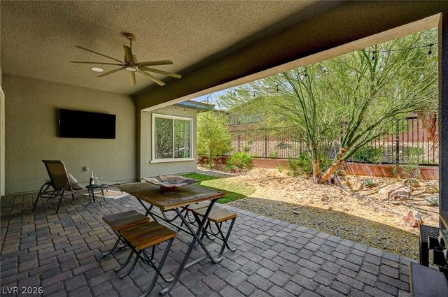 6803 Regency Crest Avenue, Las Vegas, NV 89148