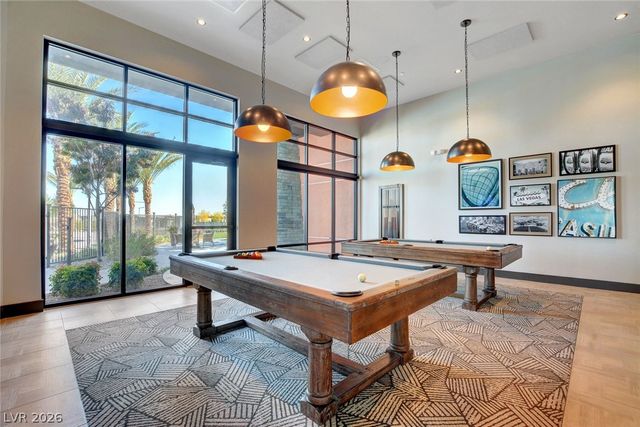 6803 Regency Crest Avenue, Las Vegas, NV 89148