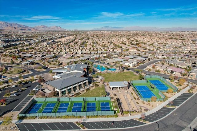6803 Regency Crest Avenue, Las Vegas, NV 89148