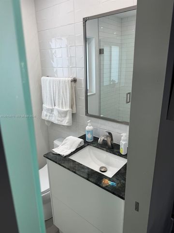 4228 N Ocean Dr 15, Lauderdale By The Sea, FL 33308