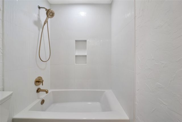 2909 Normandy Court, Euless, TX 76039