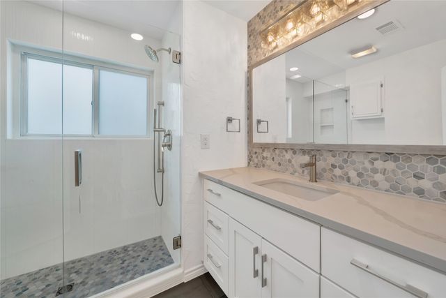 2909 Normandy Court, Euless, TX 76039