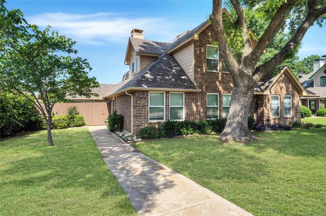 2909 Normandy Court, Euless, TX 76039