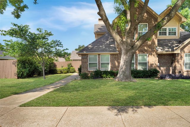 2909 Normandy Court, Euless, TX 76039