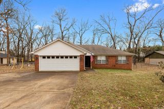 7 Raccoon Trail, Conway, AR 72032