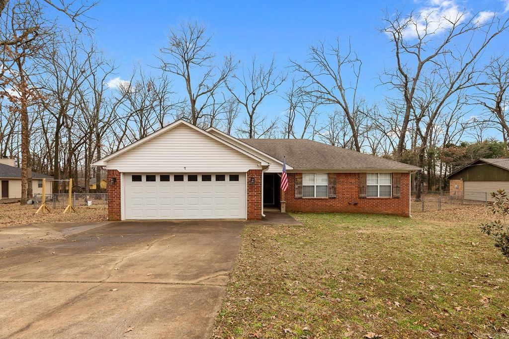 7 Raccoon Trail, Conway, AR 72032