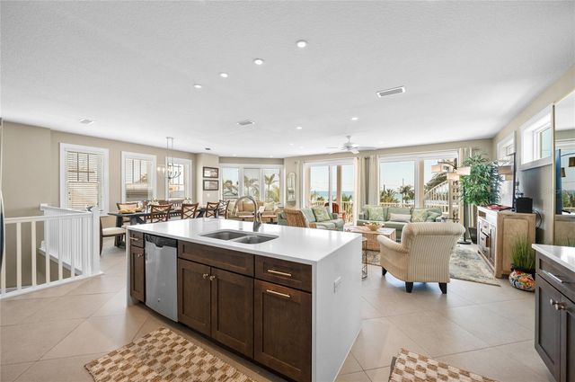 2201 AVENUE C, Bradenton Beach, FL 34217