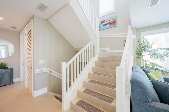 2201 AVENUE C, Bradenton Beach, FL 34217