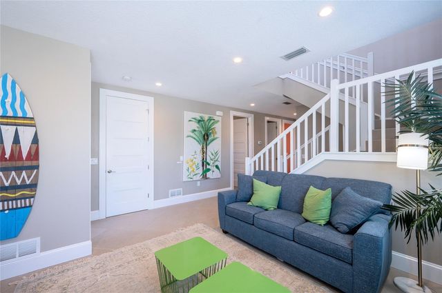 2201 AVENUE C, Bradenton Beach, FL 34217