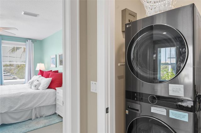 2201 AVENUE C, Bradenton Beach, FL 34217