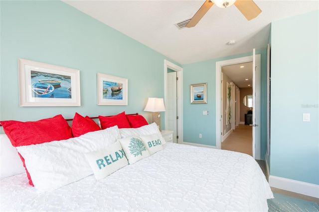 2201 AVENUE C, Bradenton Beach, FL 34217