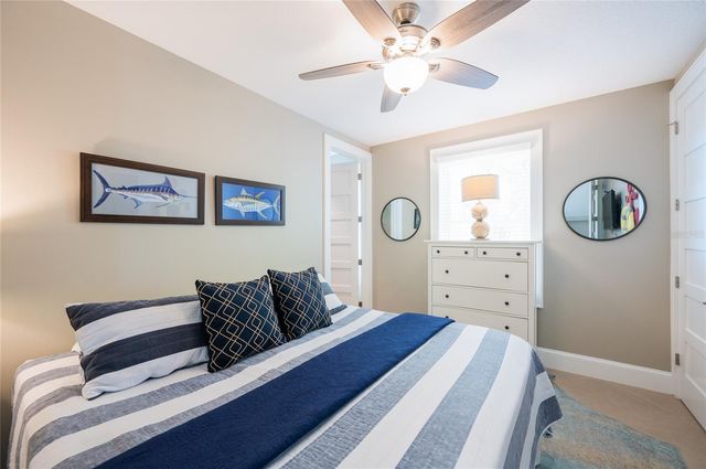 2201 AVENUE C, Bradenton Beach, FL 34217