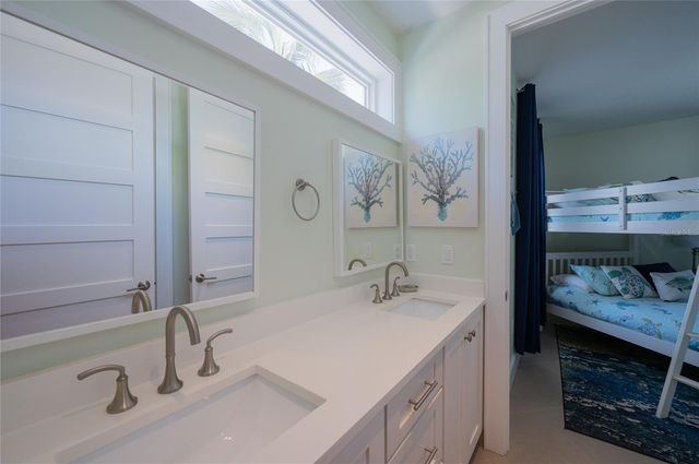 2201 AVENUE C, Bradenton Beach, FL 34217