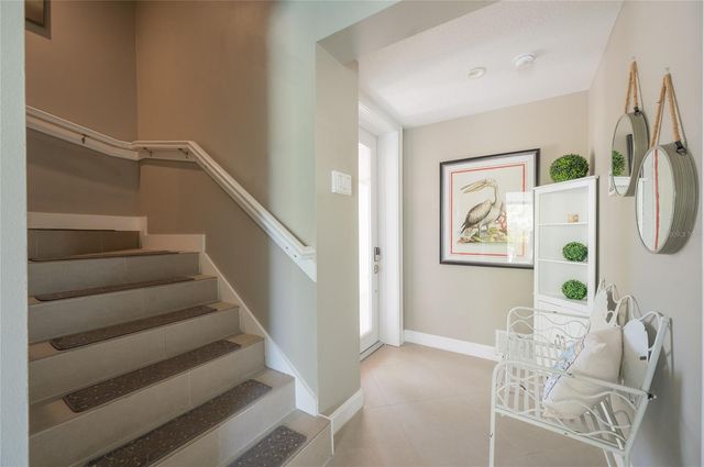 2201 AVENUE C, Bradenton Beach, FL 34217