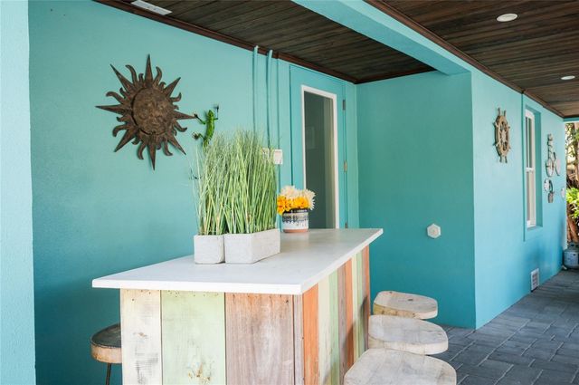 2201 AVENUE C, Bradenton Beach, FL 34217