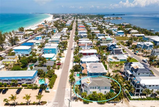 2201 AVENUE C, Bradenton Beach, FL 34217