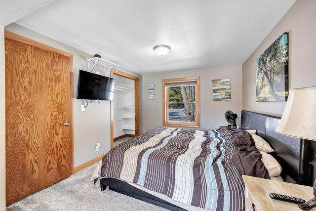 5990 ALLEN ROAD, Little Suamico, WI 54141