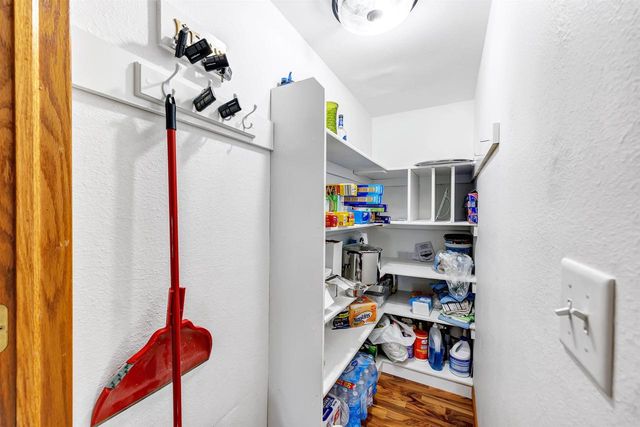 5990 ALLEN ROAD, Little Suamico, WI 54141